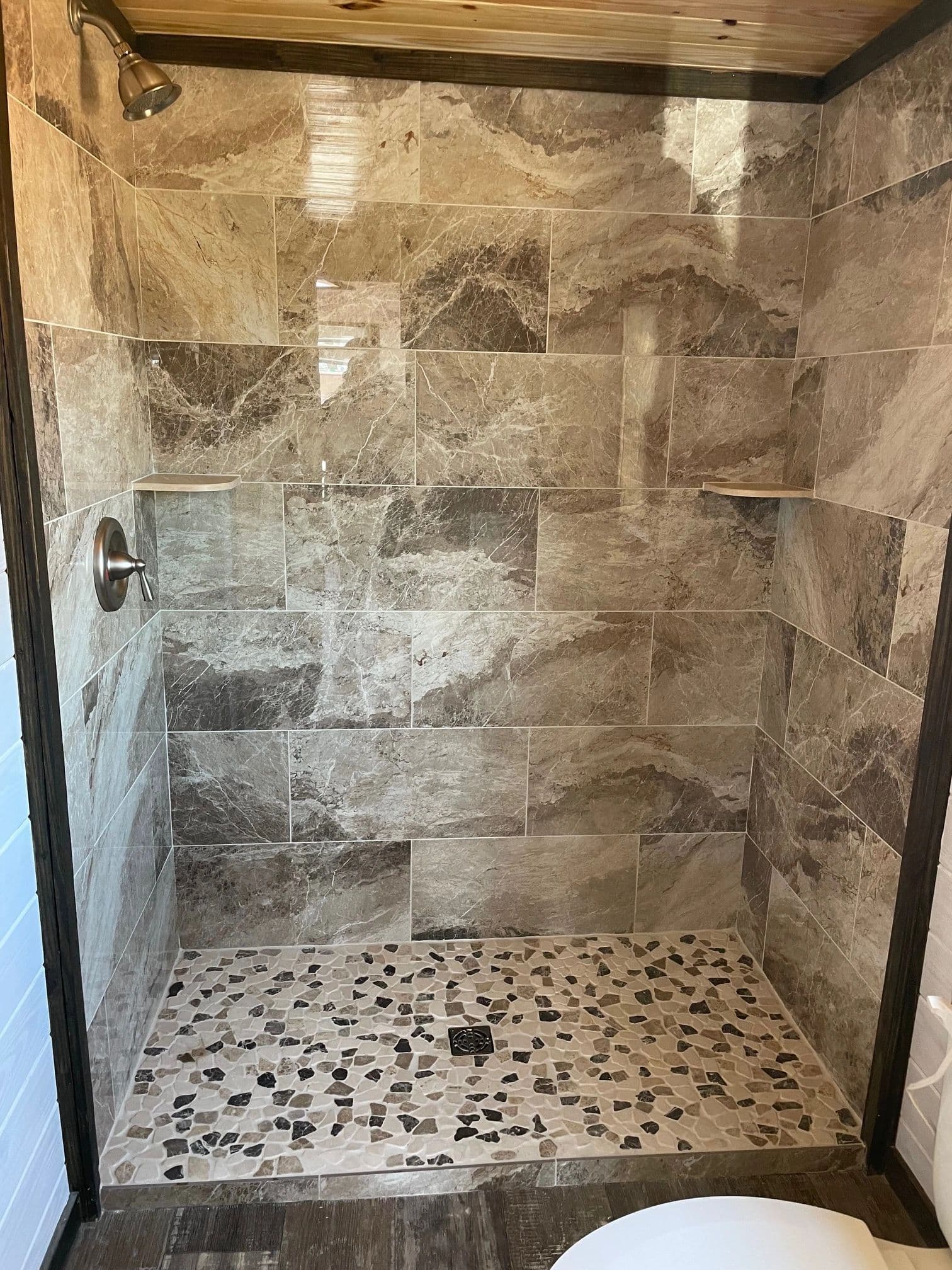 Evergreen cottage | 4b 105 bathroom home features