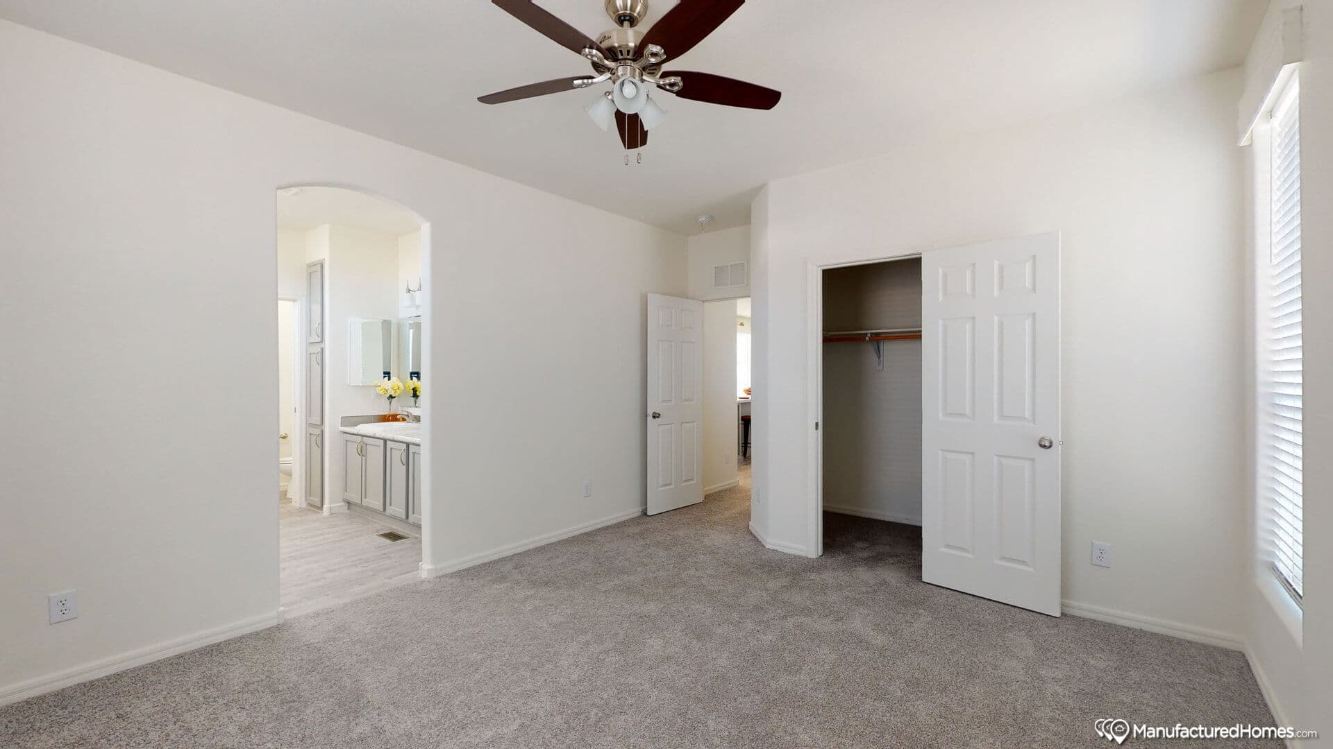 Santa fe ii bedroom home features