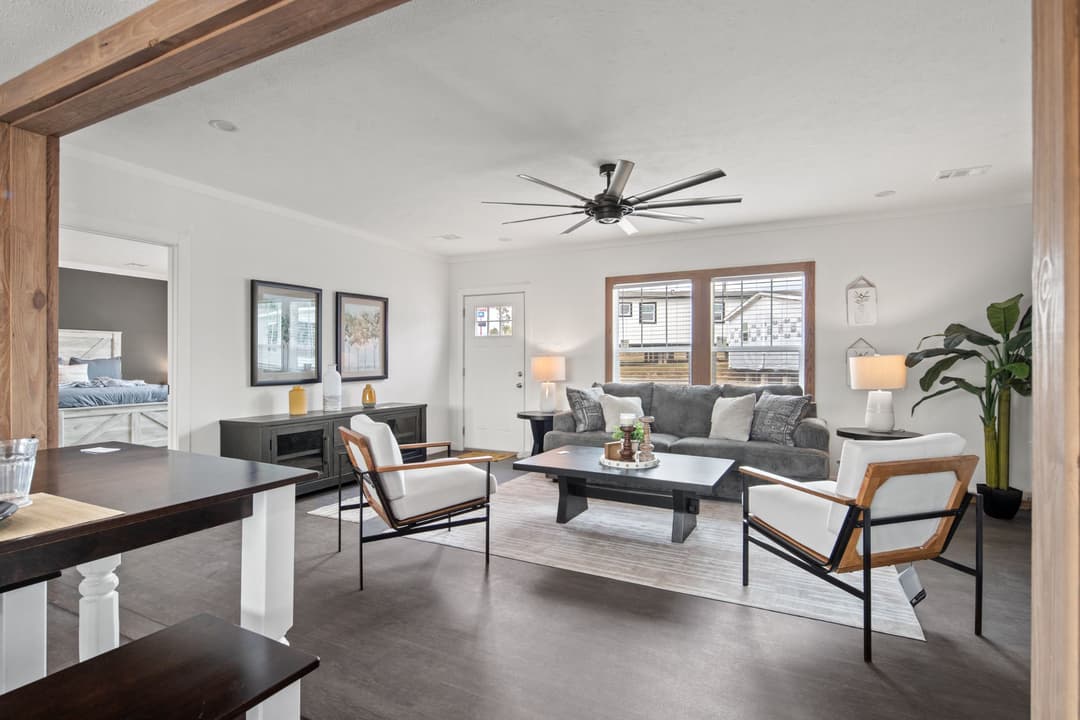 The little creek interior home features