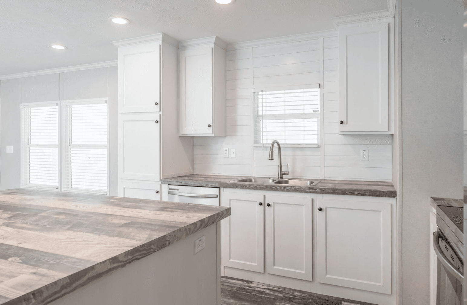 Willow  home features