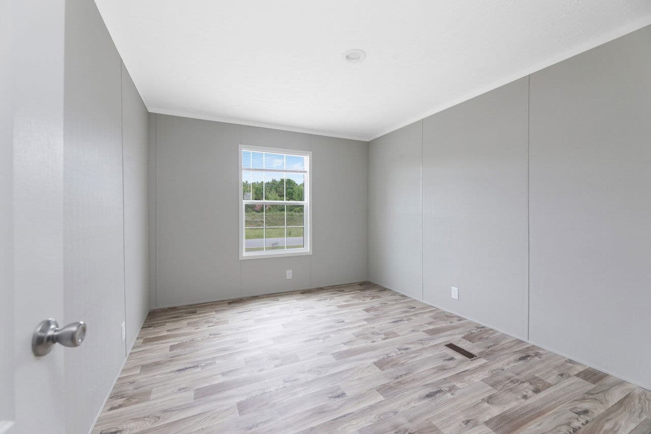 Pure 28563x interior home features