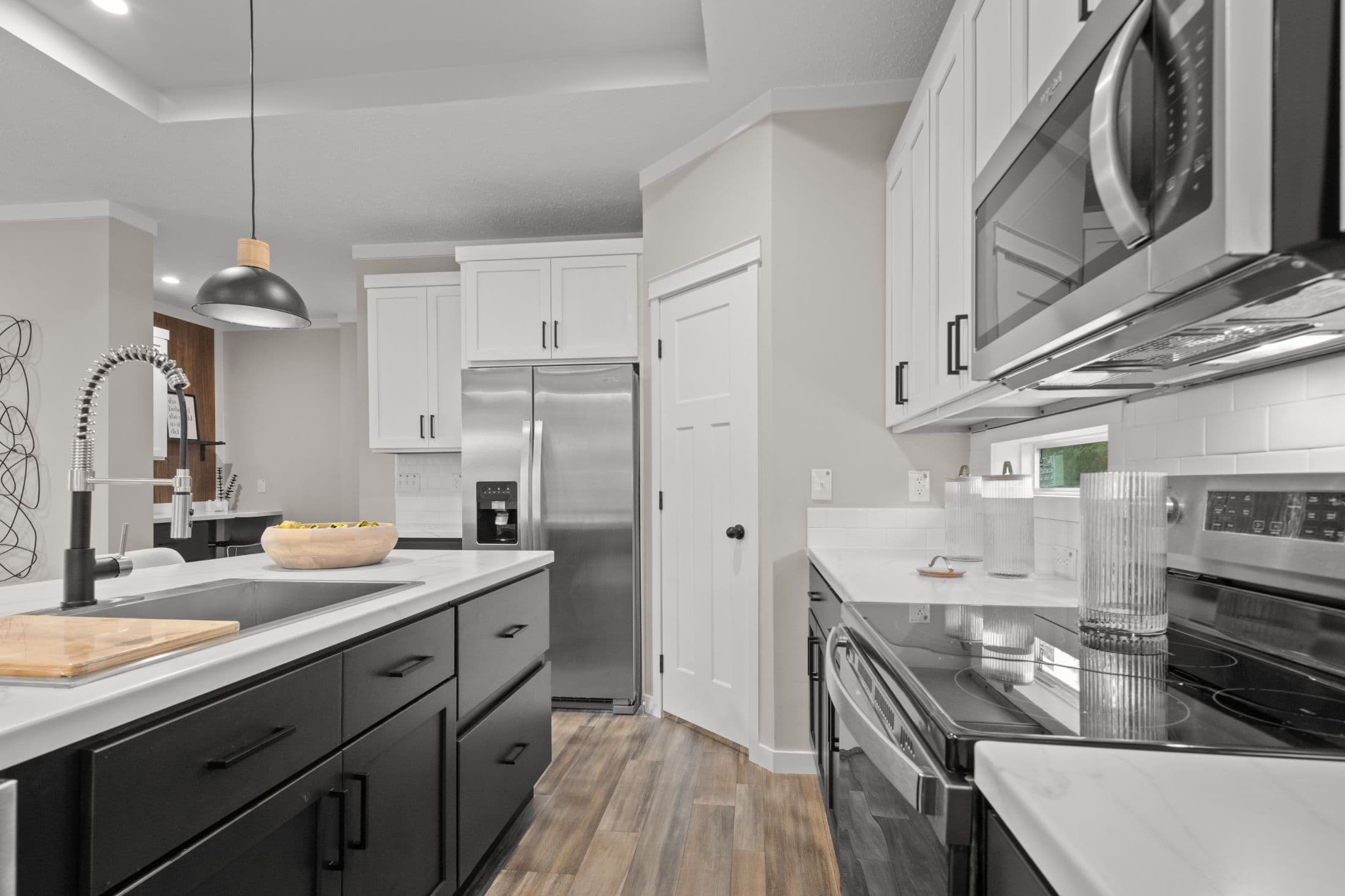 The altitude 1  home features