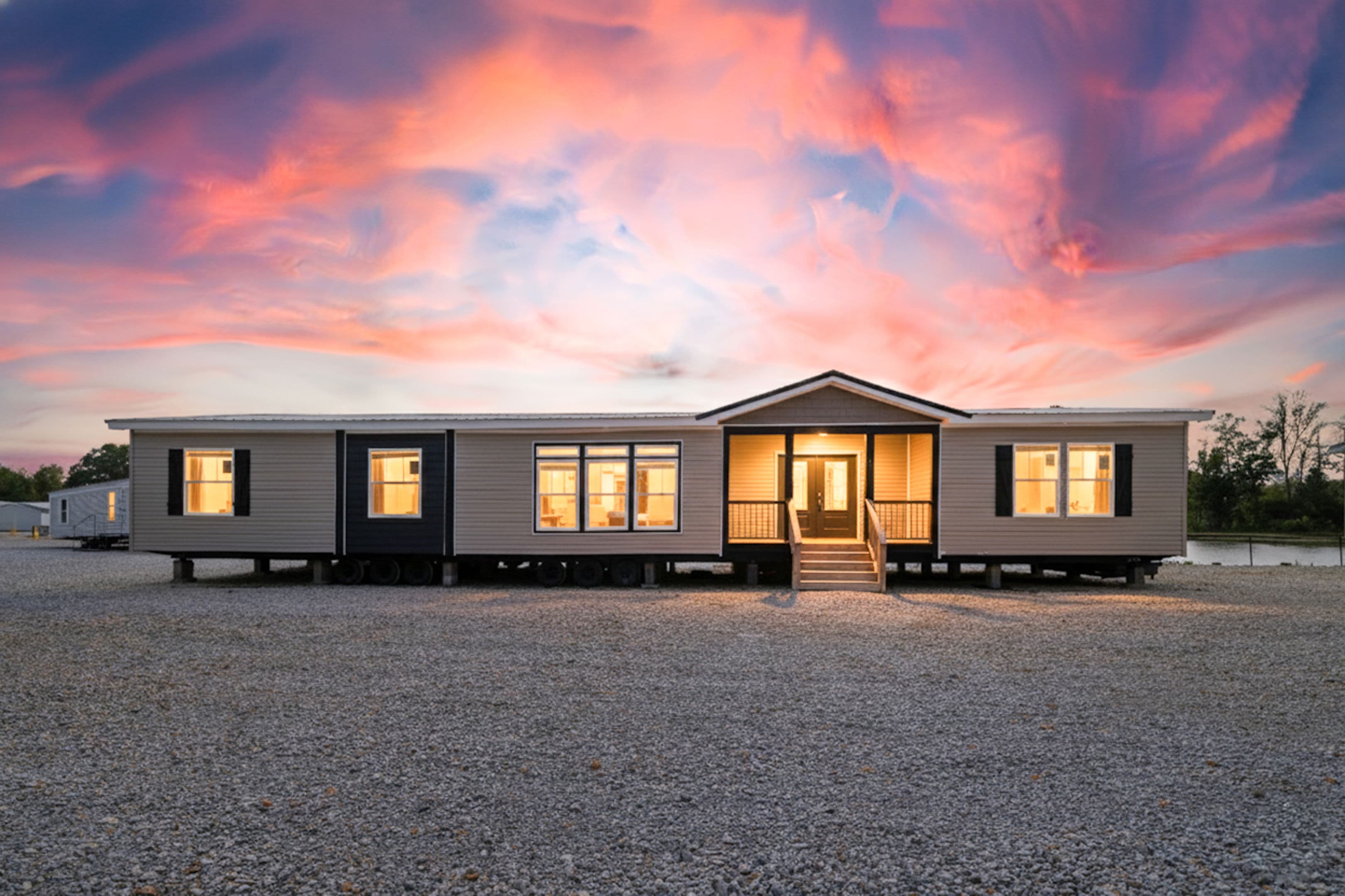 The white oak hero home features