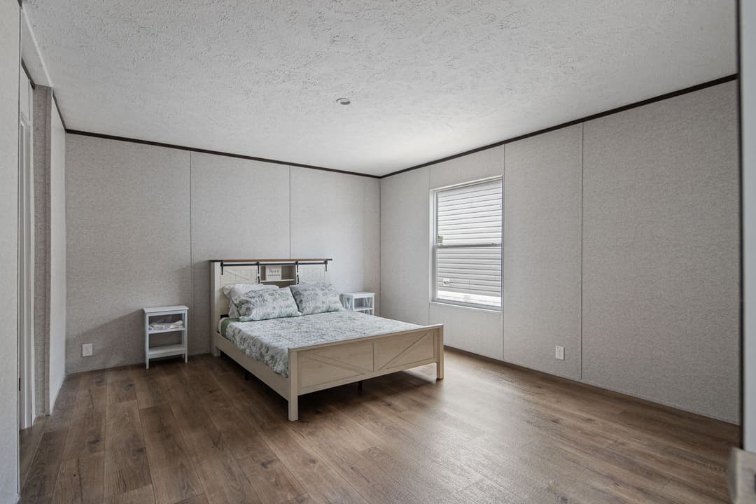 Riverbank 2856 (inventory) bedroom home features