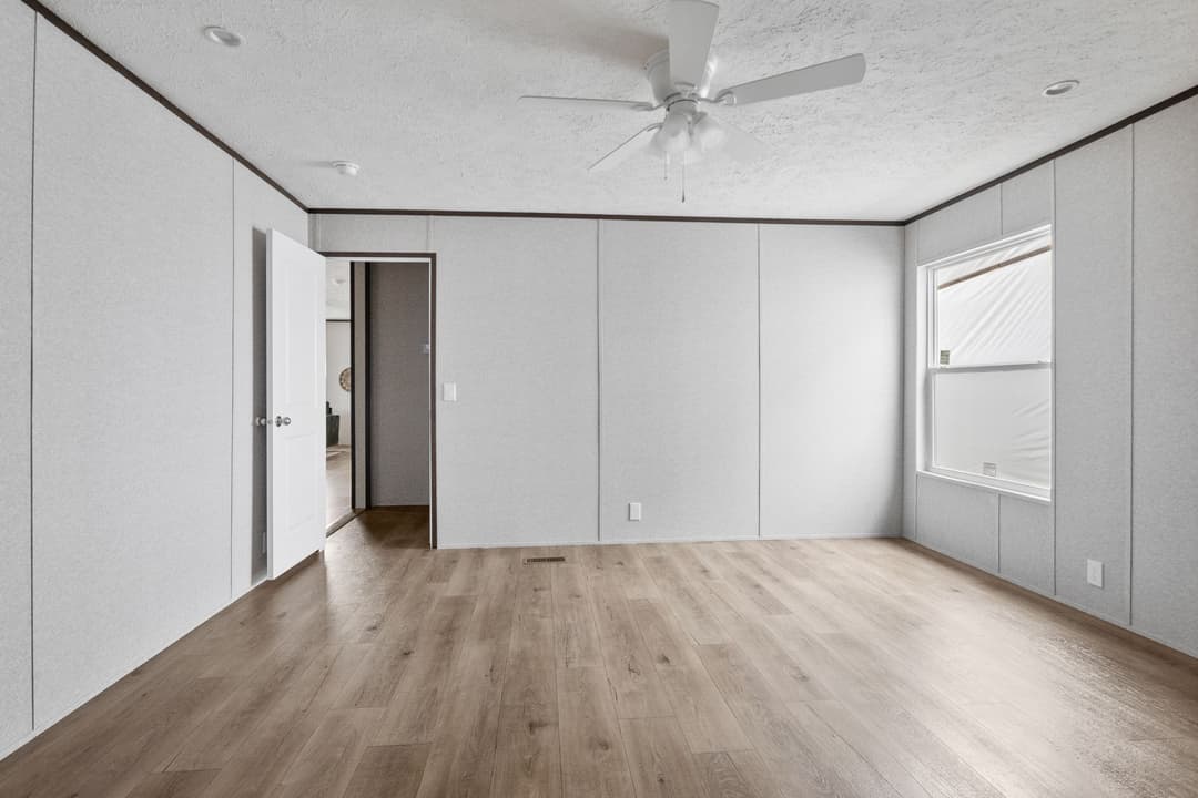 The porch model 3252 interior home features