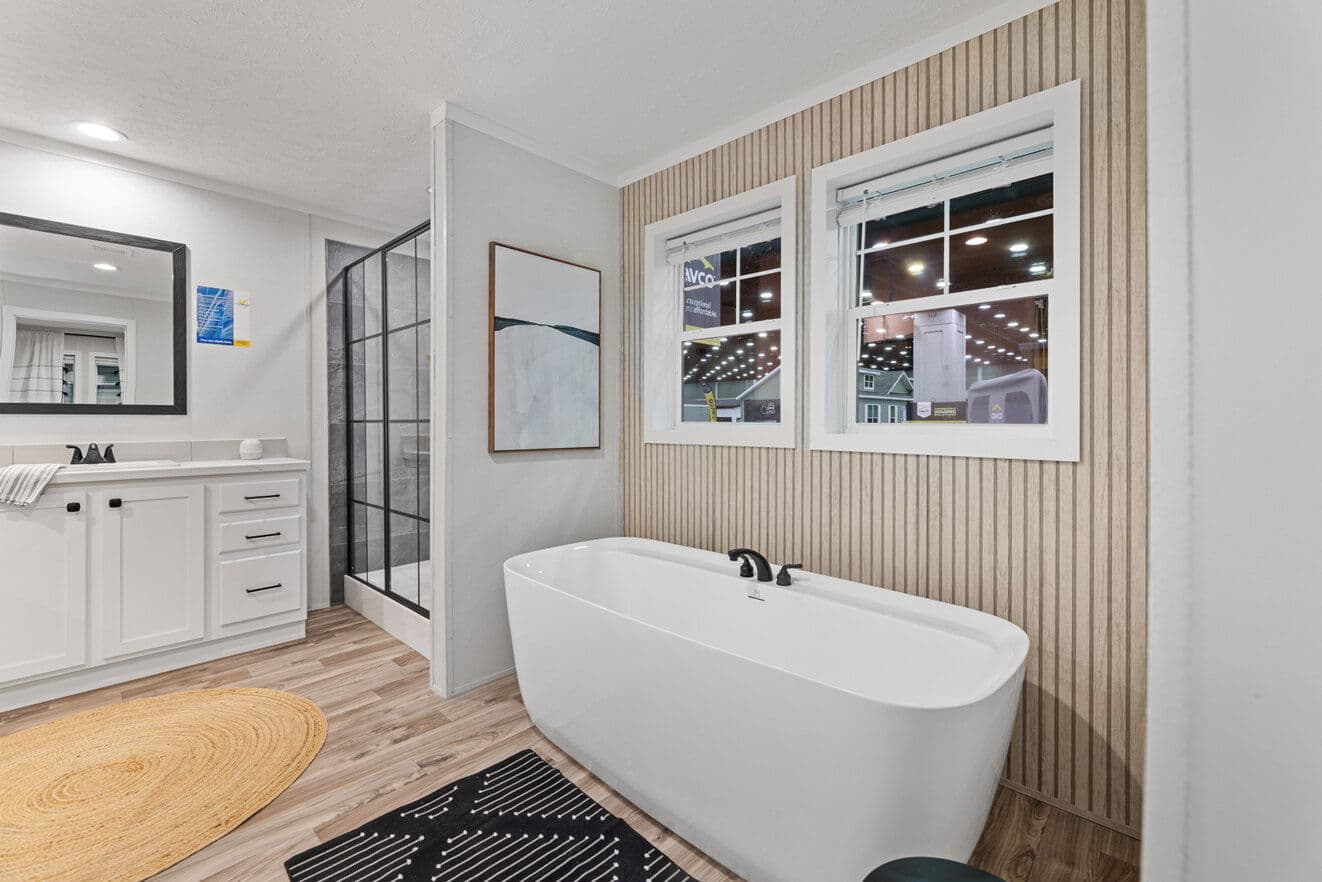 Vivid 28603n bathroom home features