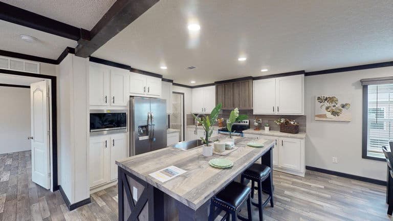 Maverick 28563a kitchen and hero home features