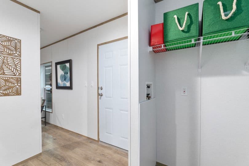 16562a  home features