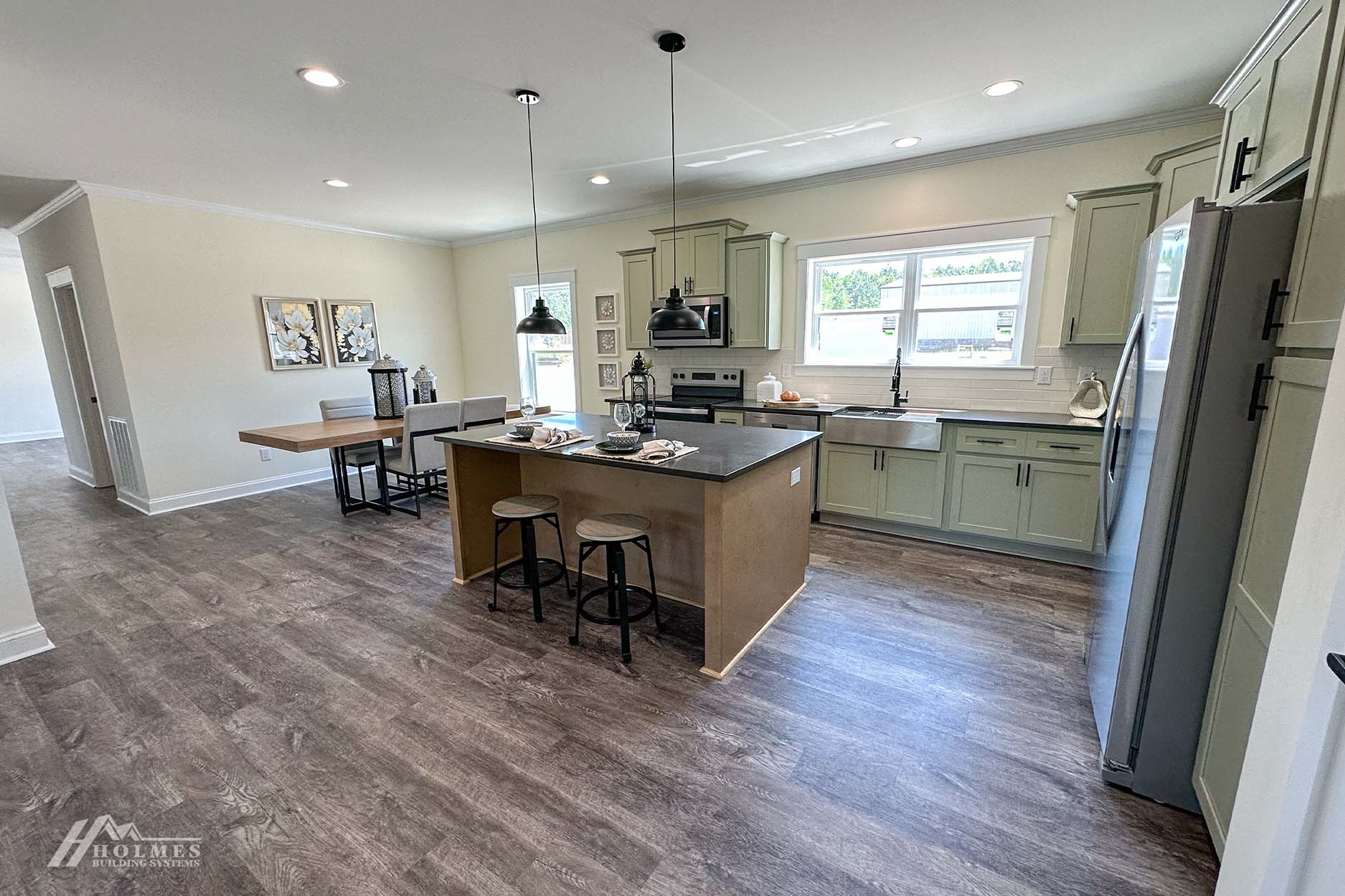 Caroline kitchen home features