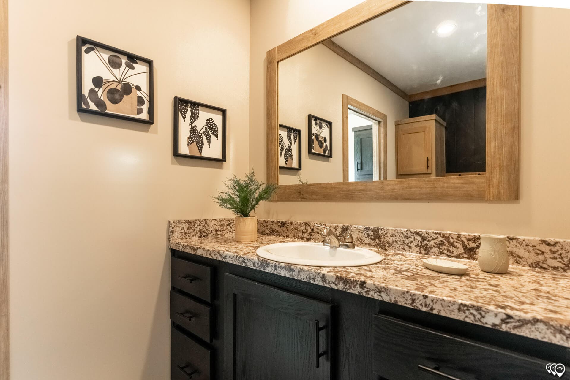 The shoal creek (inventory)  home features