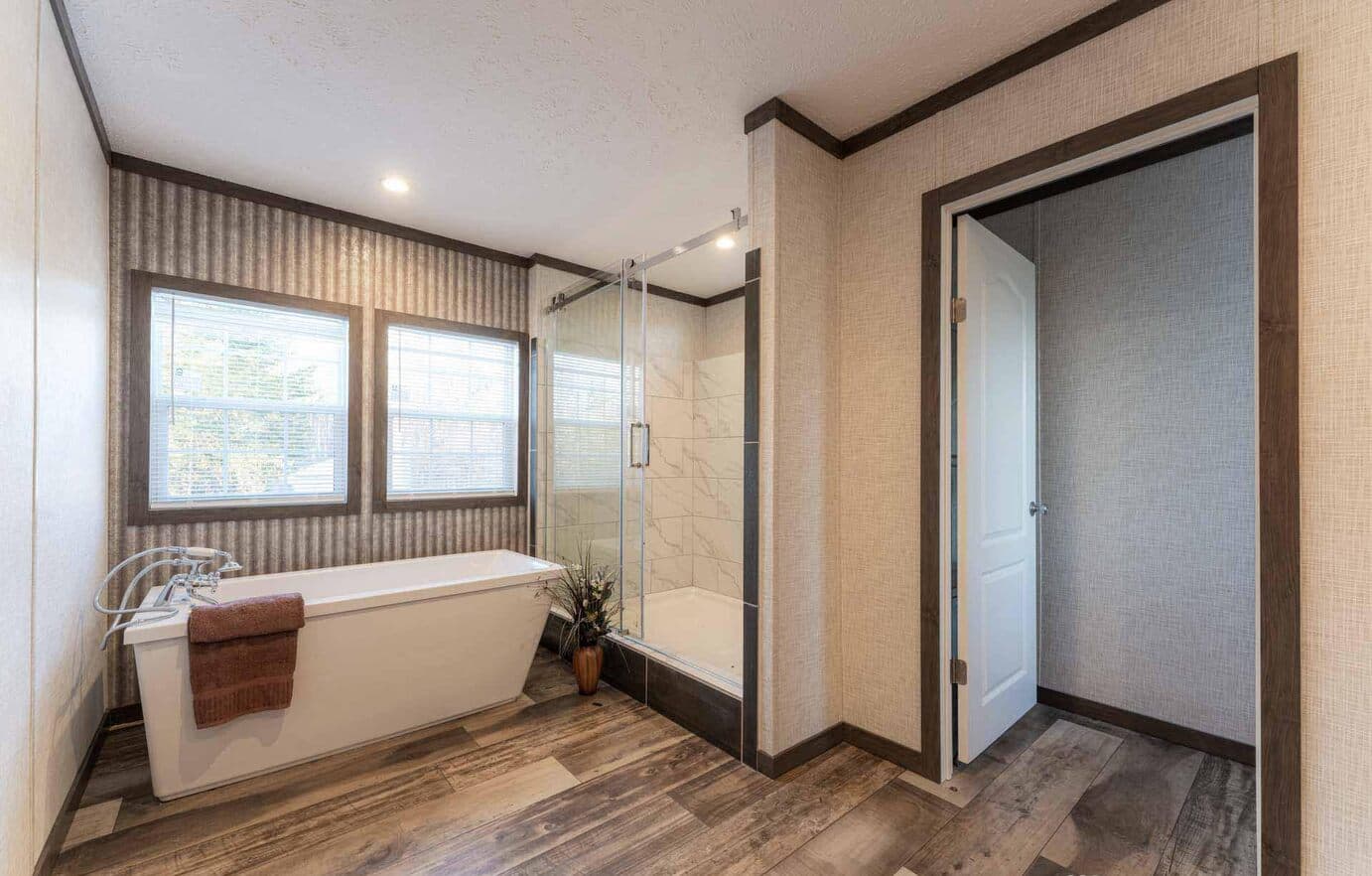 Pegasus 32583h bathroom home features