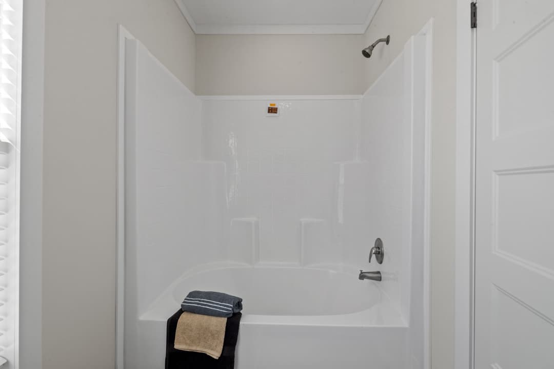 The twin creek interior and bathroom home features