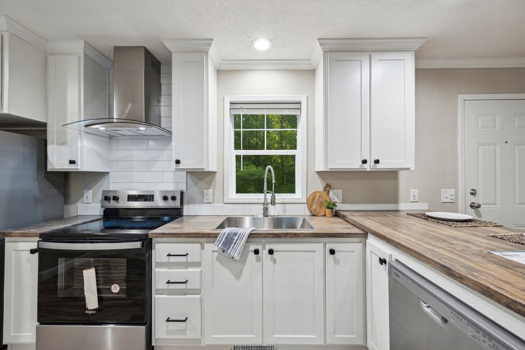 Blue ridge duplex kitchen home features