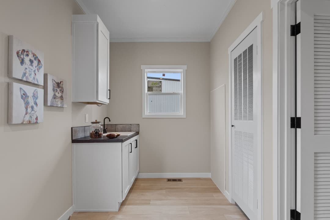 The altitude 2 bathroom home features