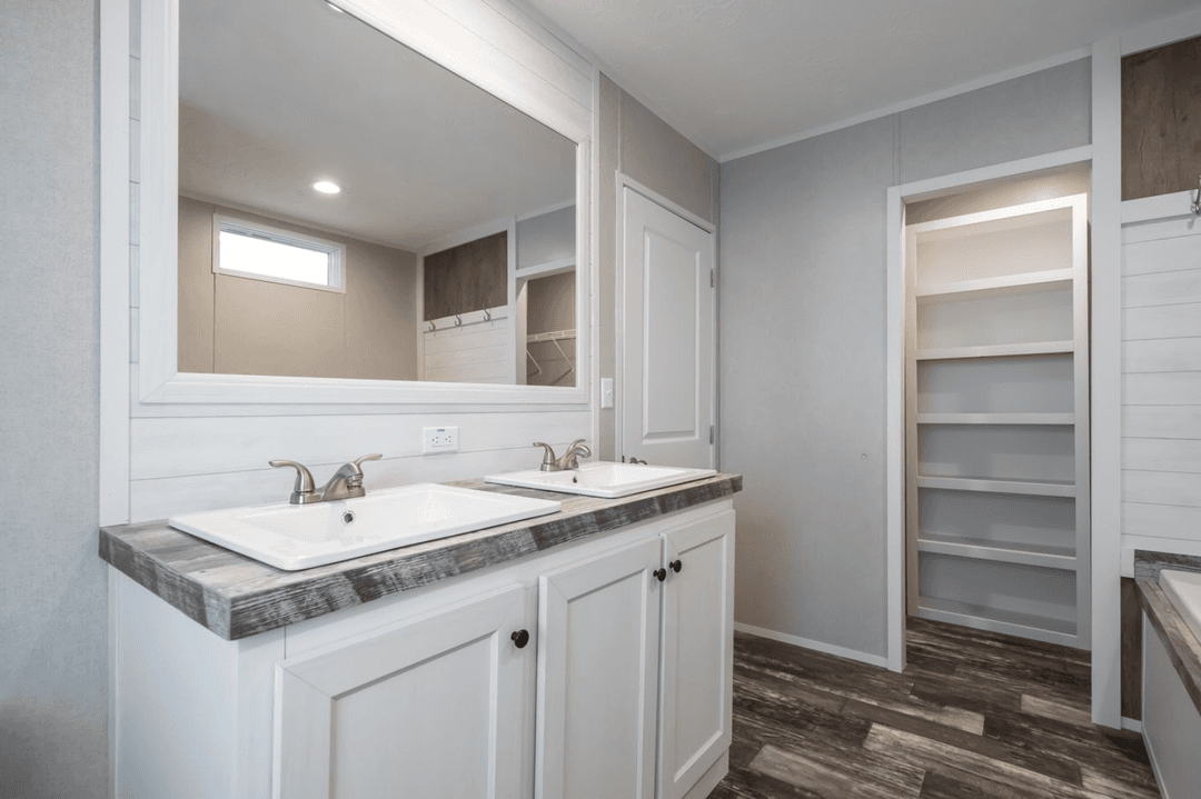 Willow bathroom home features